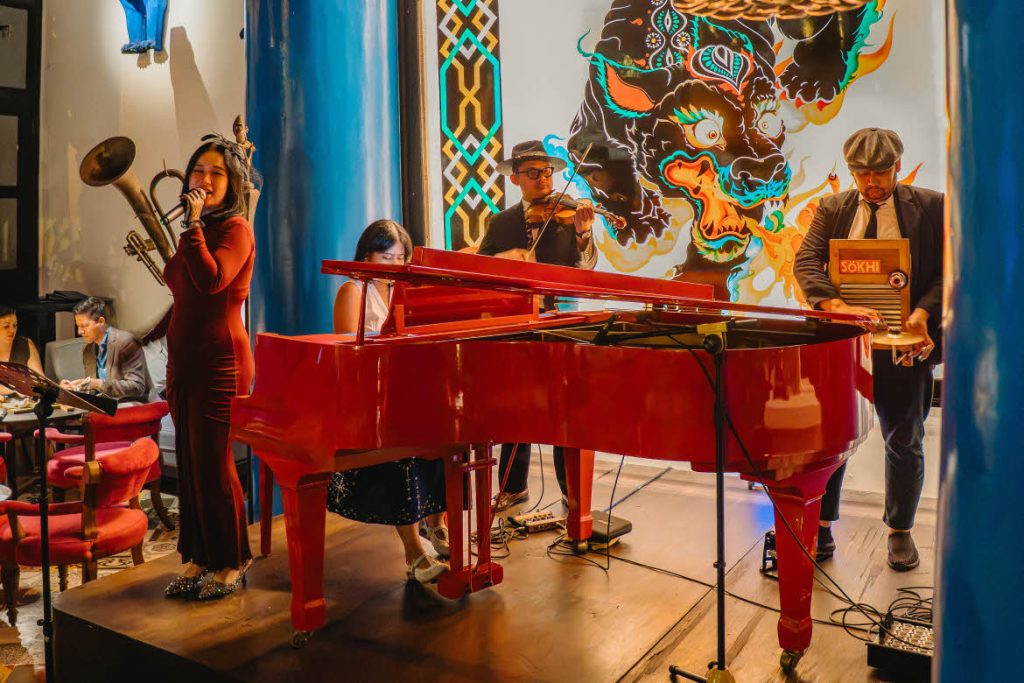 Live music at De Tiger bar