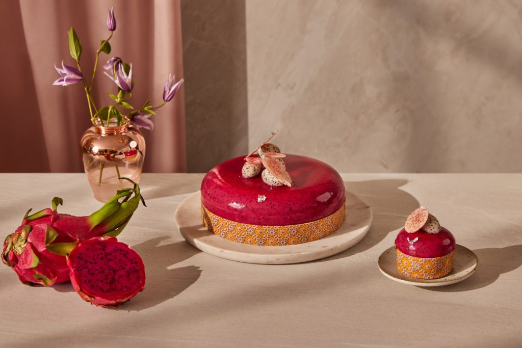 Dragon fruit cheese cake, The Lobby Lounge