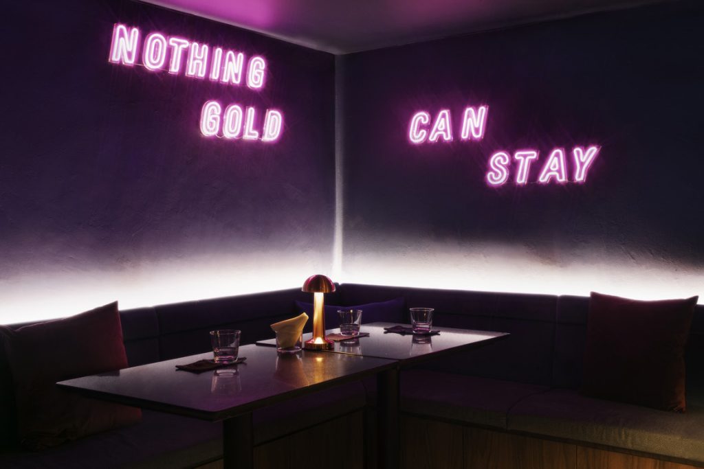 Stay Gold Flamingo 
