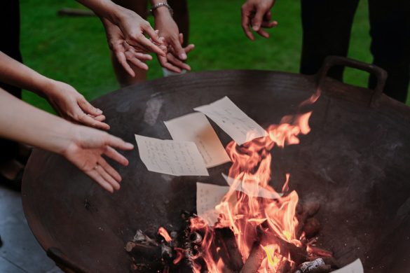 The Release and Renewal Fire Ceremony, Sound and Stillness – A Collective Resonance Ritual